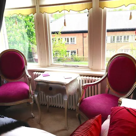 Shelbourne House Panzió 4*