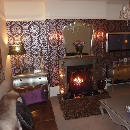 Shelbourne House 4* Harrogate