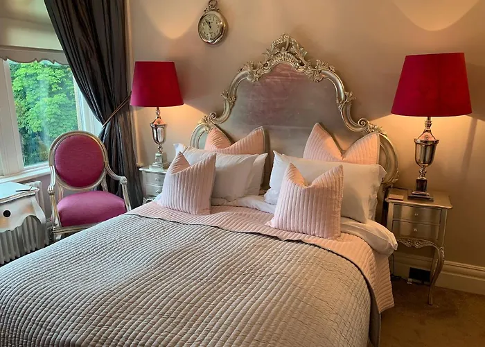 Shelbourne House Bed & Breakfast Harrogate