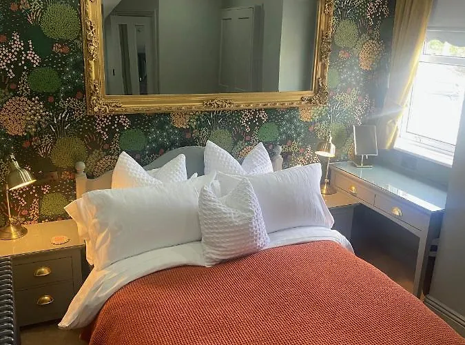 Bed & Breakfast Shelbourne House