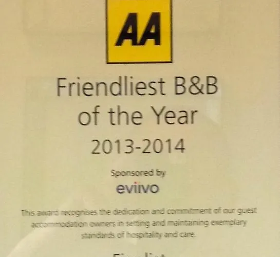 Shelbourne House Bed & Breakfast 4*